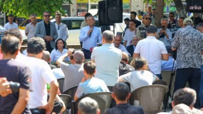 CHP Grup Başkanı Özgür Özel, Kastamonu Eski Sanayi Sitesi'nde esnafla
