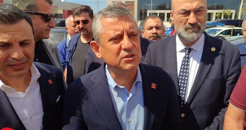 CHP Grup Başkanı Özgür Özel, Silivri'de İstanbul Büyükşehir Belediye Başkanı
