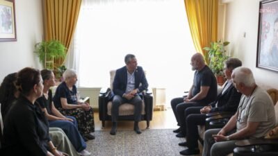 CHP Grup Başkanı Özgür Özel, geçtiğimiz günlerde hayatını kaybeden şair
