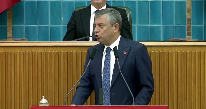 CHP Grup Başkanı Özgür Özel, "Fildişi kulelerden millete tepeden bakan,