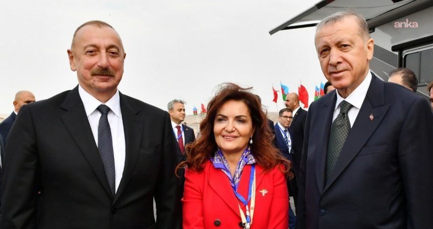 Türkiye Azerbaycan Dostluk İşbirliği ve Dayanışma Vakfı Başkanı Prof. Dr. Aygün