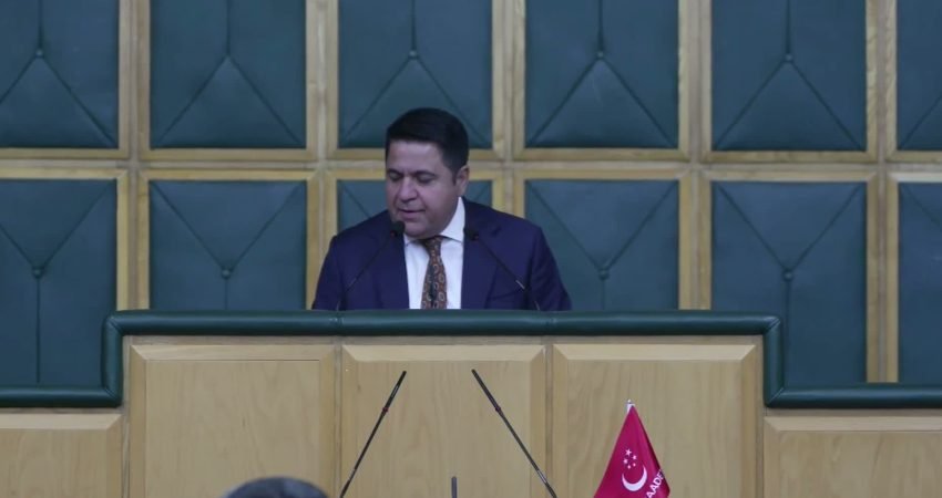 Saadet Partisi Genel Başkanı Mahmut Arıkan, "Bir tarafa bakıyorsunuz, mutfakta,