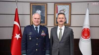Cumhurbaşkanlığı Savunma Sanayii Başkanı Haluk Görgün, Hollanda Silahlı Kuvvetleri Komutanı
