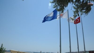 İzmir'in Seferihisar ilçesi, 2026 yılı Mavi Bayrak Programı kapsamında gerçekleştirilen
