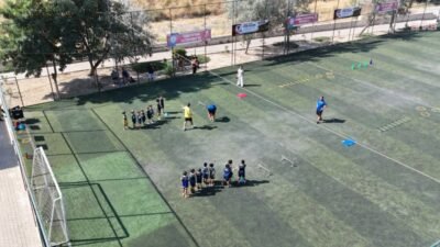 Seferihisar Belediyesi’nin Yaz Spor Okulları, yüzlerce çocuğu sporla buluşturmaya devam