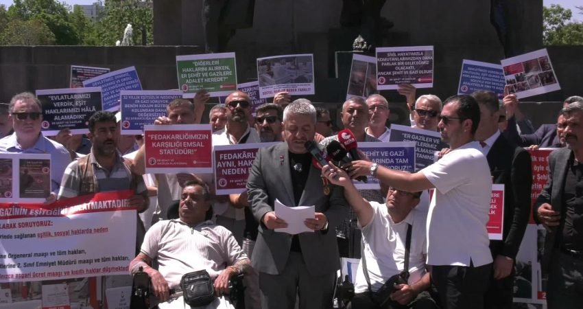 Er şehit aileleri ve gaziler, haklarının teslim edilmesi talebiyle Türkiye'nin