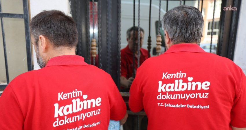 Şehzadeler Belediyesi Sosyal Yardım İşleri Müdürlüğü ekipleri, "Atma Paylaş" projesiyle