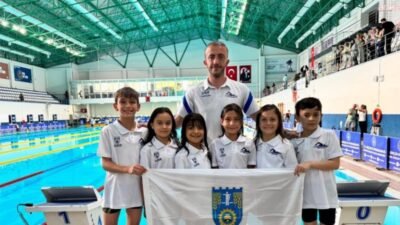 Silivri Belediyesi Spor Yüzme Takımı'ndan 13 sporcu, Türkiye Yüzme Federasyonu