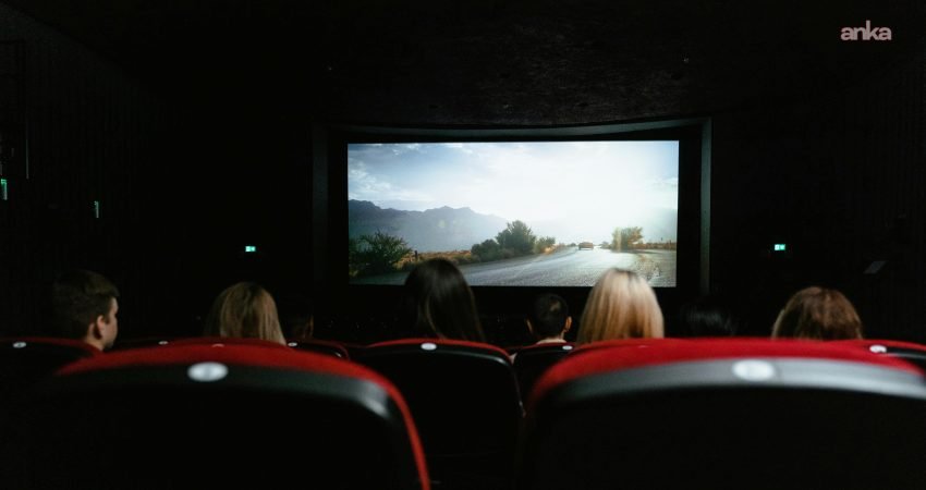 Sinema salonlarında bu hafta 6 yeni film vizyona girecek. Dikkati
