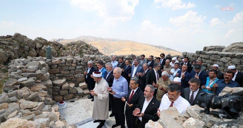 TBMM Başkanı Numan Kurtulmuş, Cudi Dağı’nda, Hz. Nuh’un Gemisi’nin indiği