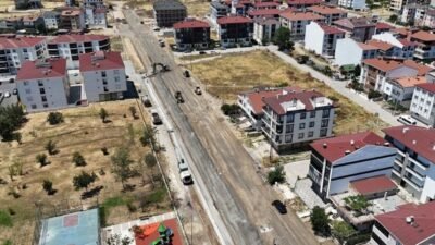 Tekirdağ Büyükşehir Belediyesi, kent genelinde ulaşım altyapısını modernleştirmek ve yol