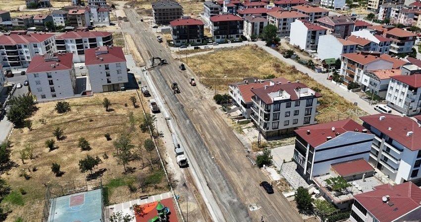 Tekirdağ Büyükşehir Belediyesi, kent genelinde ulaşım altyapısını modernleştirmek ve yol