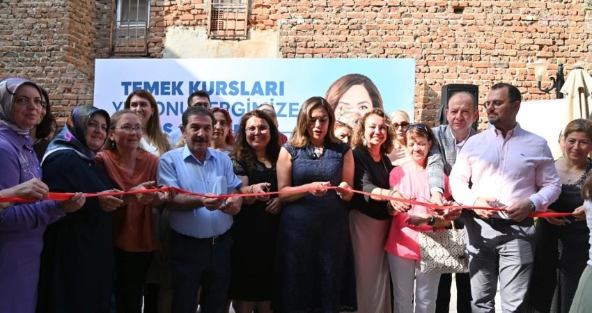 Tekirdağ Büyükşehir Belediyesi Meslek Edindirme Kursları'nda eğitim alan kursiyerlerin yıl