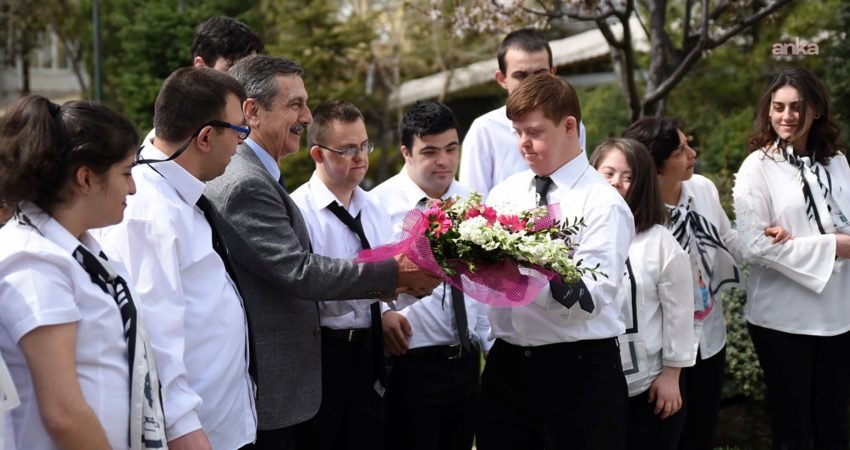 Tepebaşı Belediyesi tarafından 13 Temmuz 2011 tarihinde hayata geçirilen Gökkuşağı