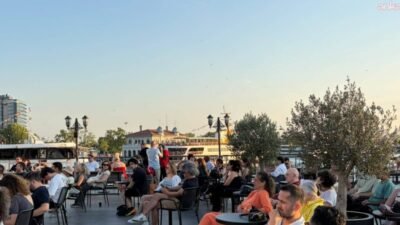 Yaz akşamlarının vazgeçilmez buluşmalarından biri haline gelen “Terasta Caz” konserleri,