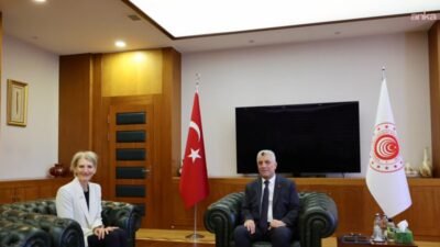 Ticaret Bakanı Ömer Bolat, görev süresini tamamlayarak Türkiye'den ayrılmaya hazırlanan