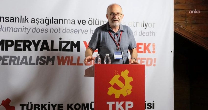 Türkiye Komünist Partisi (TKP) Genel Sekreteri Kemal Okuyan, İstanbul'da düzenlenen