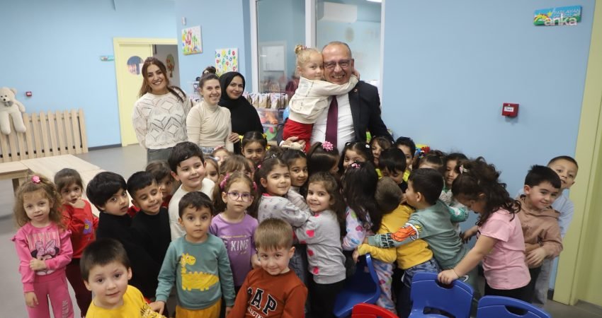 Turgutlu Belediyesi'nin Albayrak ve Mustafa Kemal mahallelerinde hizmet veren Çocuk