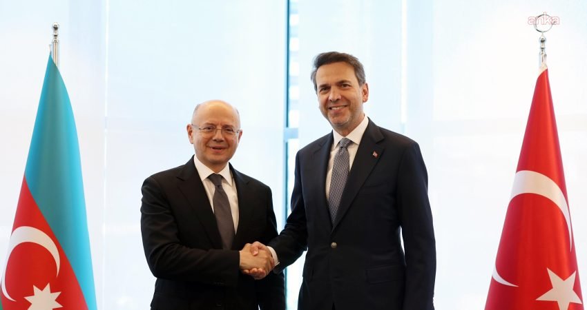 Enerji ve Tabii Kaynaklar Bakanı Alparslan Bayraktar, Azerbaycan Enerji Bakanı
