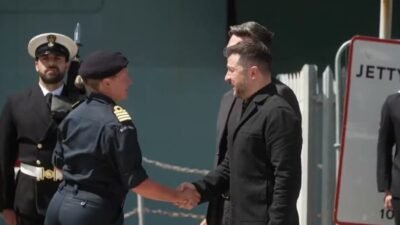 Ukrayna Devlet Başkanı Volodimir Zelenskiy, Birleşik Krallık Başbakanı Andy Burnham