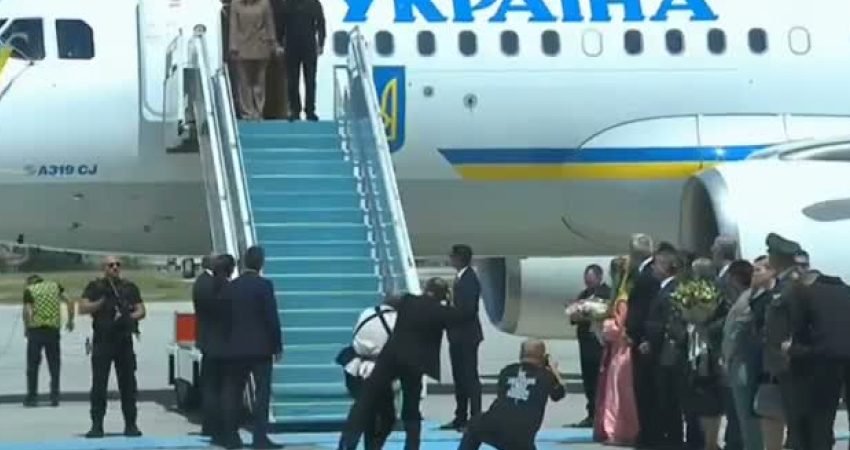Ukrayna Devlet Başkanı Volodimir Zelenskiy, 36'ncı NATO Devlet ve Hükümet