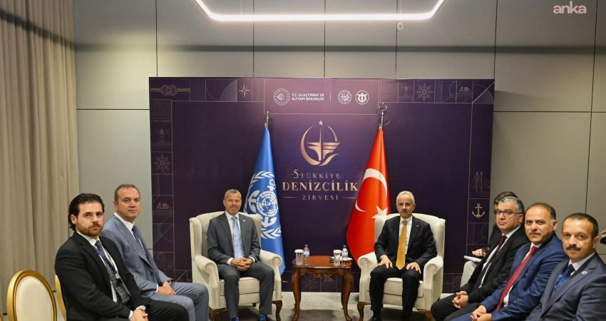 Ulaştırma ve Altyapı Bakanı Abdülkadir Uraloğlu, 5'inci Türkiye Denizcilik Zirvesi