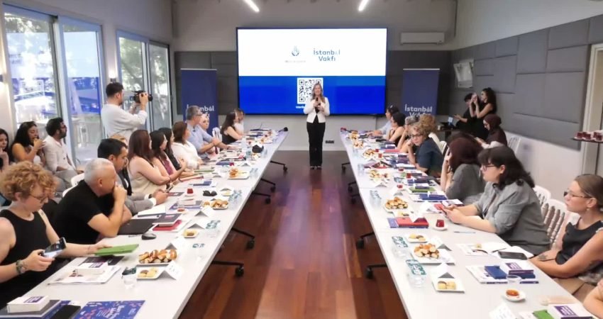 İstanbul Vakfı tarafından yürütülen "Üniversiteli Genç Kadınların Sesinden İstanbul" araştırmasının