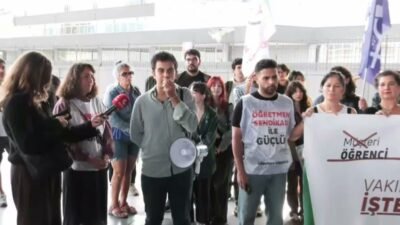 Öğretmen Sendikası üyesi akademisyenler, vakıf üniversitelerinde 200'den fazla akademisyenin işten