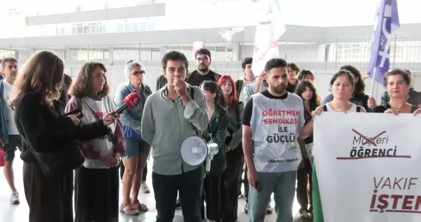 Öğretmen Sendikası üyesi akademisyenler, vakıf üniversitelerinde 200'den fazla akademisyenin işten