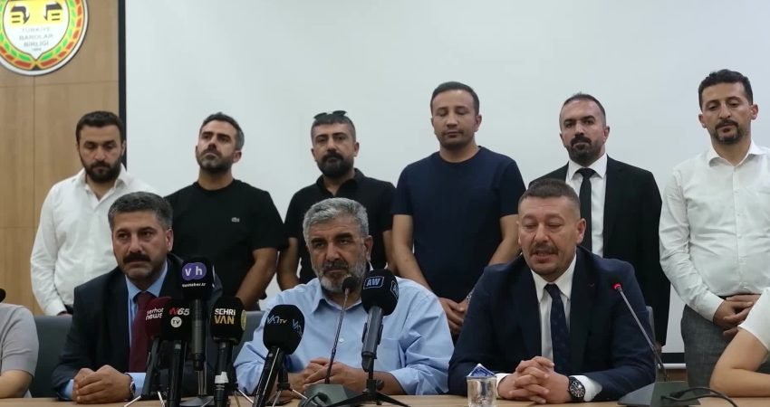 Van Barosu’nun Rojin Kabaiş dosyasından çekildiğini açıklamasının ardından başlayan tartışma,