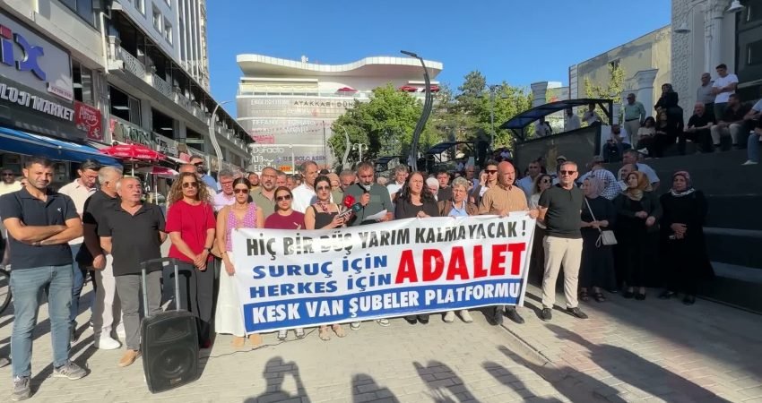 KESK Van Şubeler Platformu öncülüğünde düzenlenen açıklamada, Suruç Katliamı’nın aydınlatılması