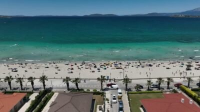 İzmir'de yaşayan vatandaşlar, yüksek yaşam maliyetleri ve alım gücündeki düşüş
