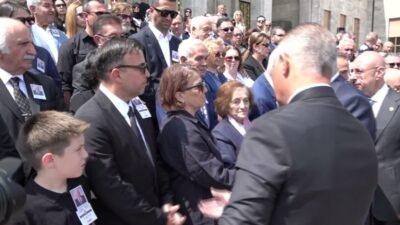 Yaşamını yitiren eski Devlet Bakanı Burhan Kara için TBMM'de cenaze