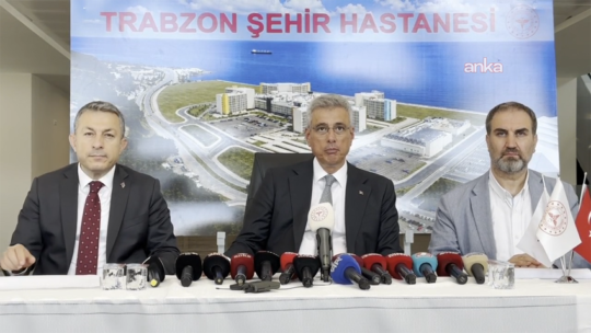 Sağlık Bakanı Kemal Memişoğlu, Trabzon Şehir Hastanesi'nde incelemelerde bulunarak, "Hedefimiz