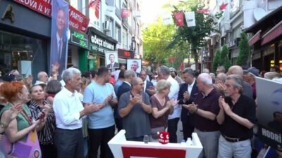 Yalova'da CHP'li 7 belediye başkanı, Erdem Doğancı'nın Merkez Yönetim Kurulu