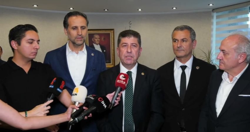 YENİ Parti Genel Başkan Yardımcısı Yaşar Tüzün, İzmit Belediye Başkanvekili