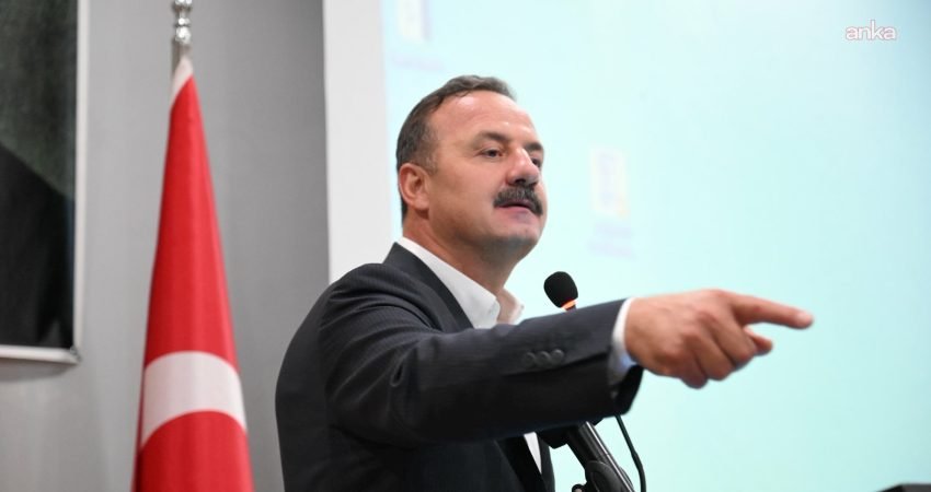 Anahtar Parti Genel Başkanı Yavuz Ağıralioğlu, iktidarın politikalarını eleştirerek, "Vesayetle