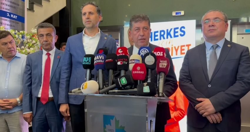 İzmit Belediye Başkanı Fatma Kaplan Hürriyet’in tutuklanarak görevden uzaklaştırılmasının ardından