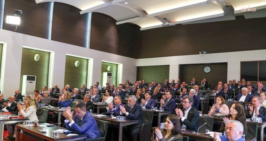 CHP Grup Başkanı Özgür Özel’in kurulacağını açıkladığı yeni parti için