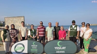 Yumurtalık Belediyesi, ilçe genelinde temizlik çalışmalarını sürdürürken yıpranan Türk bayraklarını