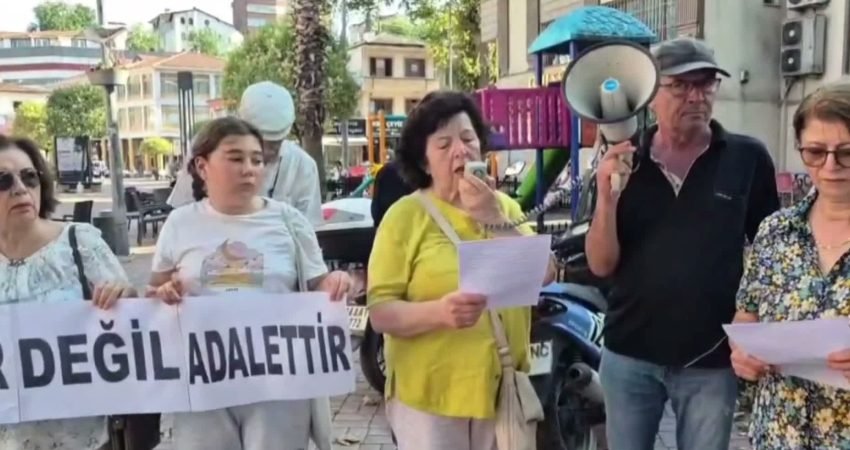 Çaycuma Çevre Gönüllüleri Platformu üyeleri, Kocaeli'nin Dilovası ilçesinde 8 Kasım