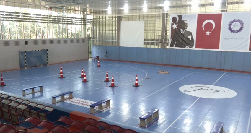 2026-ÖZYES sınavı bugün tamamlanacak ÖSYM tarafından, 2026-2027 öğretim yılı için yükseköğretim kurumlarının spor programlarına alınacak
