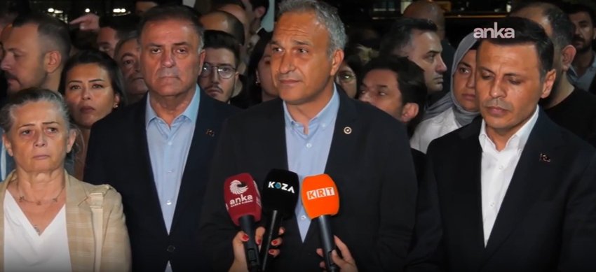Üsküdar Belediye Başkanı Sinem Dedetaş, Özel Kalem Müdürü Alihan Koçoğlu