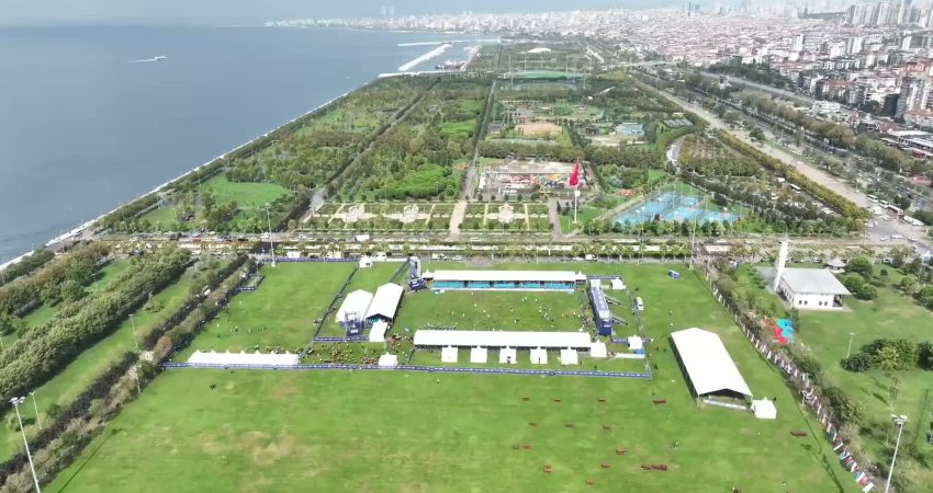 İstanbul Büyükşehir Belediyesi’nin (İBB) düzenlediği Ulugazi Yağlı Güreşleri’nin beşincisi 29