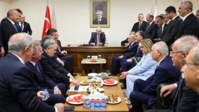 MHP Genel Başkanı Devlet Bahçeli, TBMM Başkanı Numan Kurtulmuş’a üzerinde