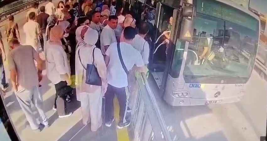 Adalet Bakanı Akın Gürlek, İstanbul'da hırsızlık şebekesinin çökertildiğini ve İzmir'de