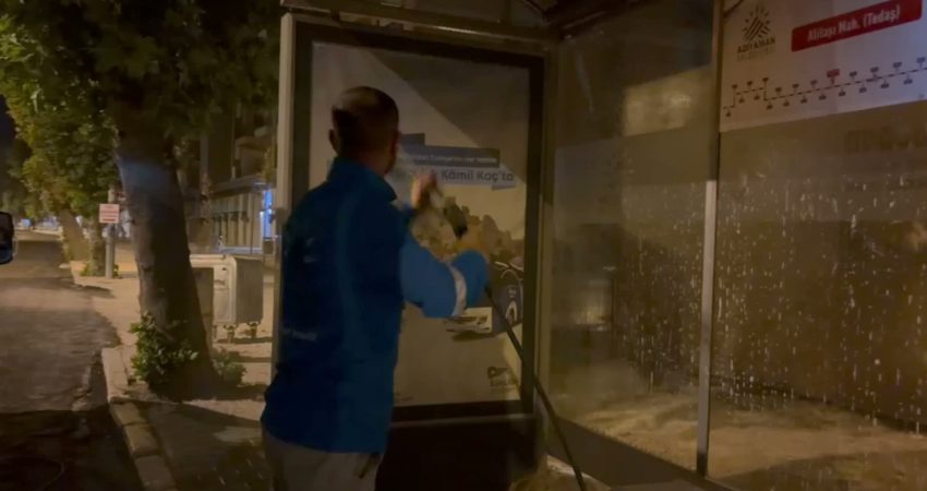 Adıyaman Belediyesi Temizlik İşleri Müdürlüğü ekipleri, ortak kullanım alanlarını daha