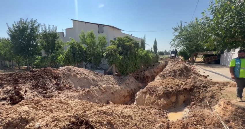 Adıyaman Belediyesi’nden Türmüz Mevkisi’nde içme suyu altyapısına güçlendirme Adıyaman Belediyesi tarafından, Petrol Mahallesi Türmüz Mevkisi 3177. Sokak’ta mevcut
