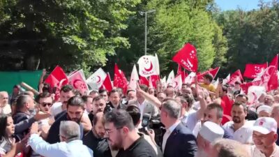 Saadet Partisi Genel Başkanı Mahmut Arıkan, "transfer" ve "operasyonlar" üzerinden
