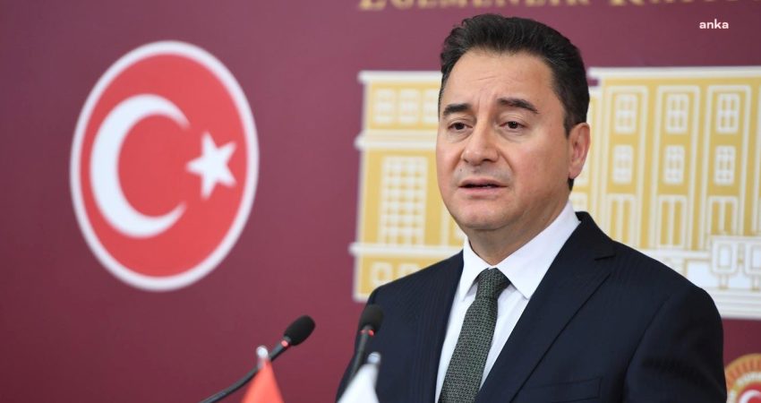 Ali Babacan’dan, 30 Ağustos Zafer Bayramı mesajı: “Milletimizin bağımsızlık iradesi tarihe geçti” DEVA Partisi Genel Başkanı Ali Babacan, 30 Ağustos Zafer Bayramı